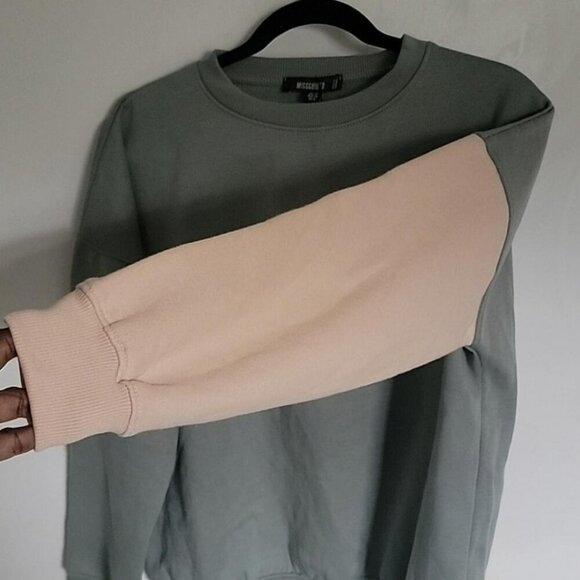 Missguided Colorblock Green and Biege Sweat Shirt Size 6 NWT - Picture 3 of 5